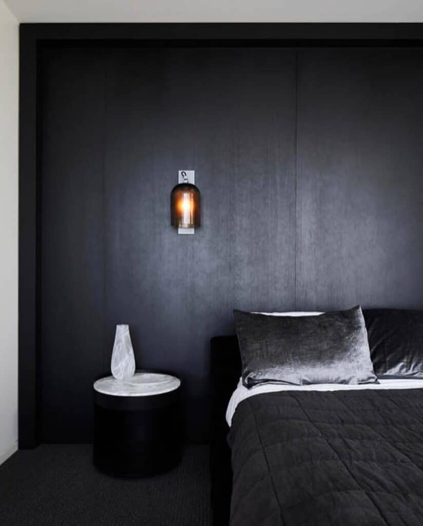 bedroom_sconce_3