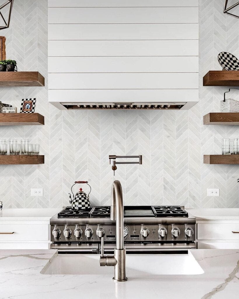 white_backsplash_ideas_for_kitchen_2