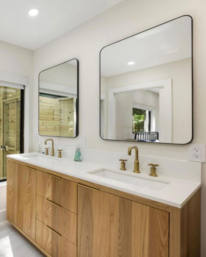 A_Contemporary_Bathroom_with_Dual_Mirror_1