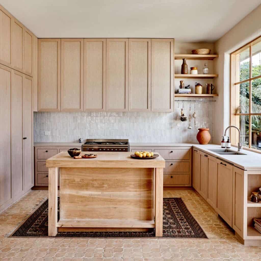 A_Kitchen_with_Maple_Kitchen_Cabinets_an_5