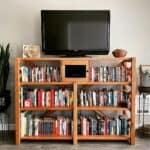 A_Stylish_Bookshelf-Integrated_Entertain_2