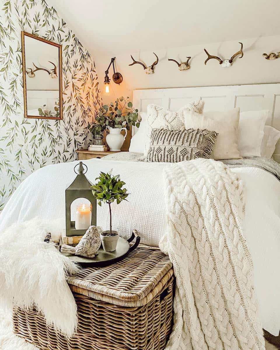 21 Cozy Boho Bedroom Ideas: Embrace Comfort and Serenity in Your