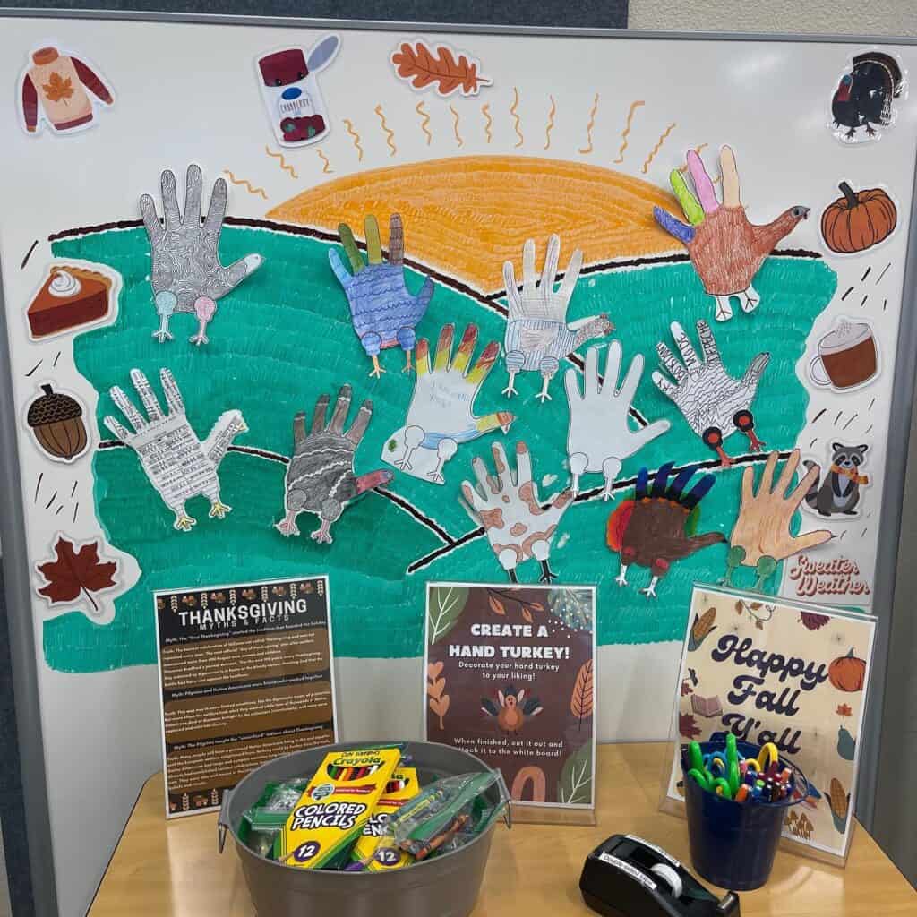 Thanksgiving_Bulletin_Board_with_Handpri_2