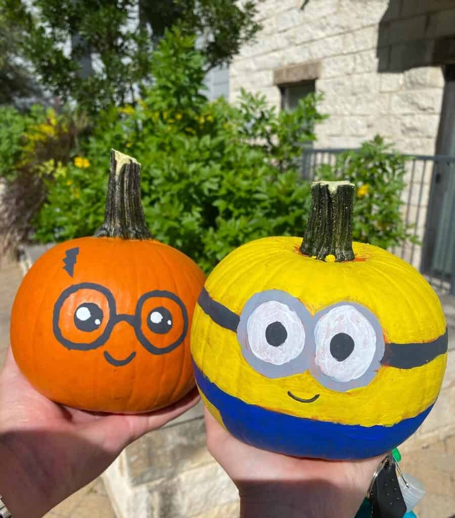 easy_disney_pumpkin_painting_ideas_6