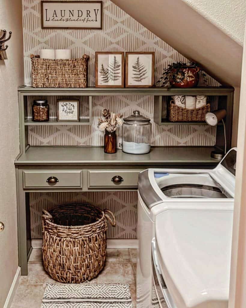 farmhouse_laundry_room_decor_6