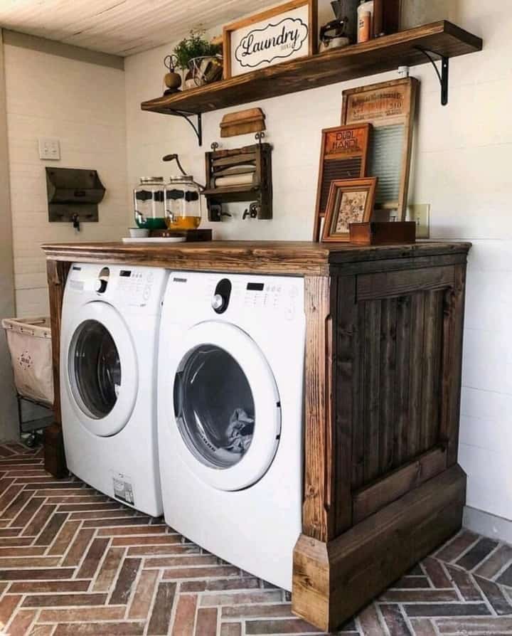 20 Farmhouse Laundry Room Ideas: Wood Doors with Black Hardware ...