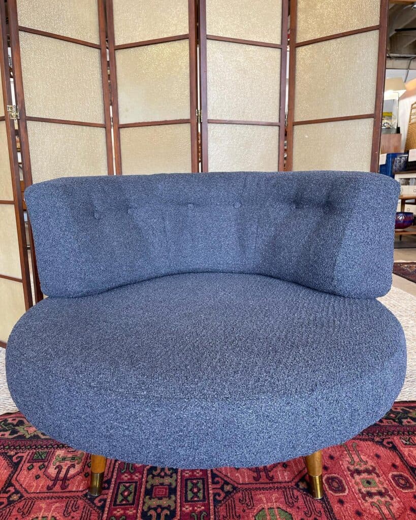 round lounge chair