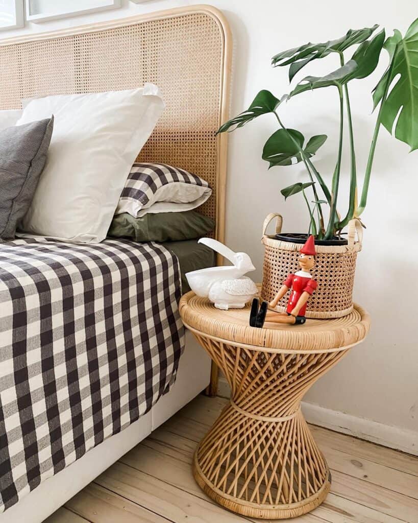 small_rattan_side_table_2