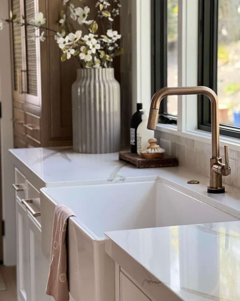 white_kitchen_sinks_2