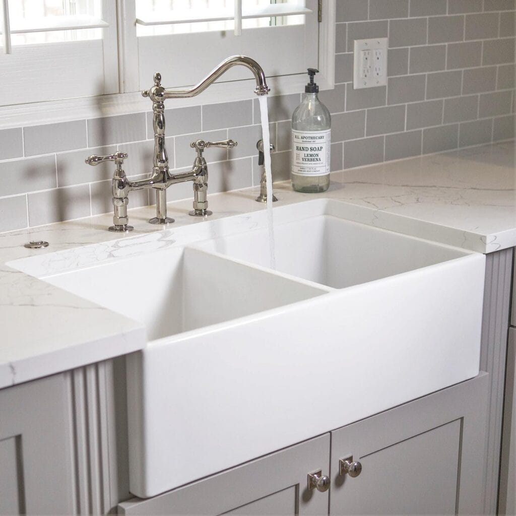 white_sinks_kitchen_2