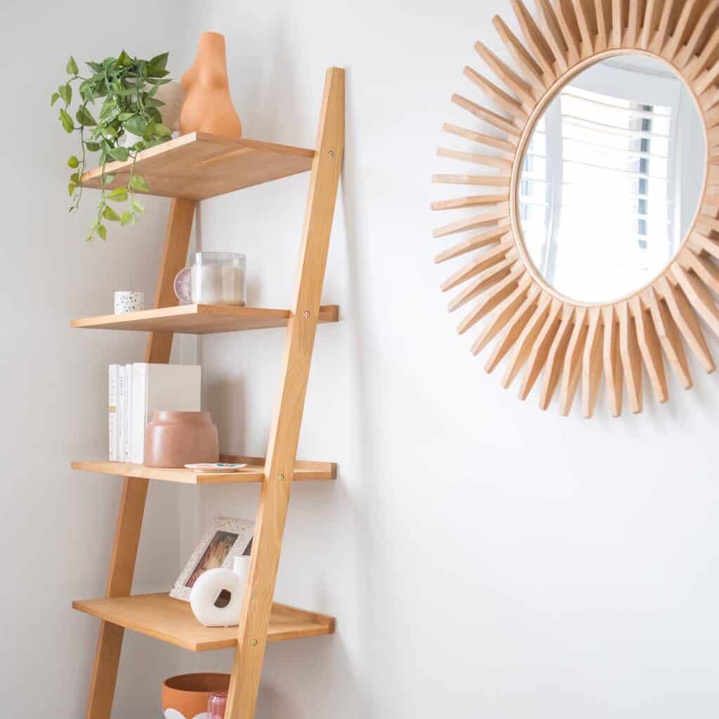 wood_floating_corner_shelf_3