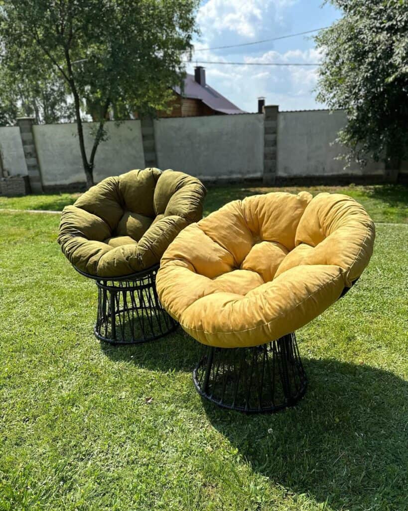 Colorful_Outdoor_papasan_Chairs_Adorn_th_1