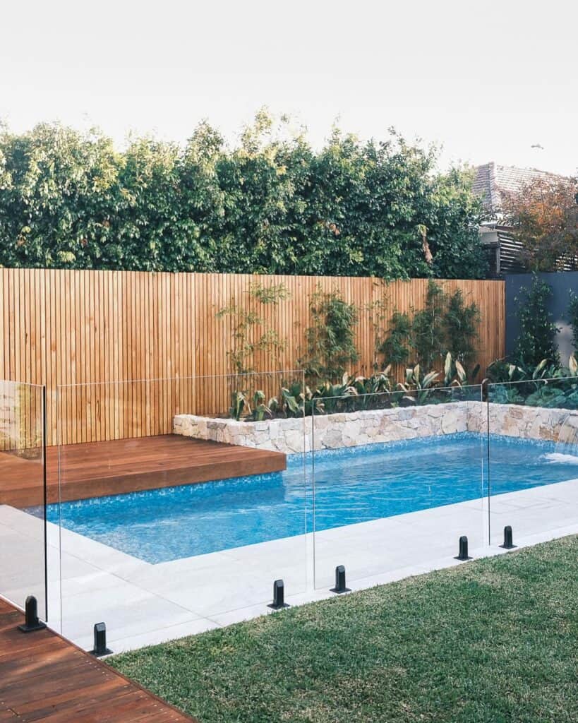 Enhancing_an_Outdoor_Oasis_A_Pool_With__2