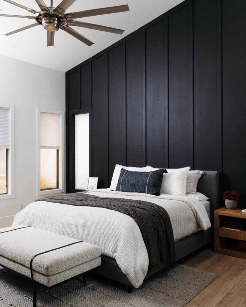 Modern_Elegance_Black_Accent_Wall_Bedro_4