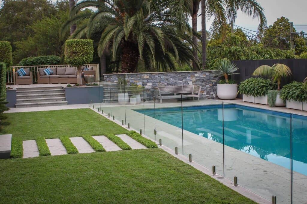 above_ground_pool_fence_ideas_3