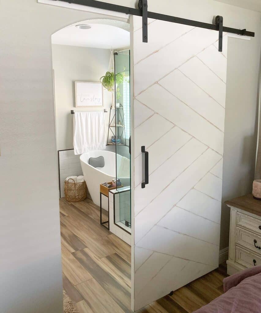 bathroom_pocket_door_ideas_2