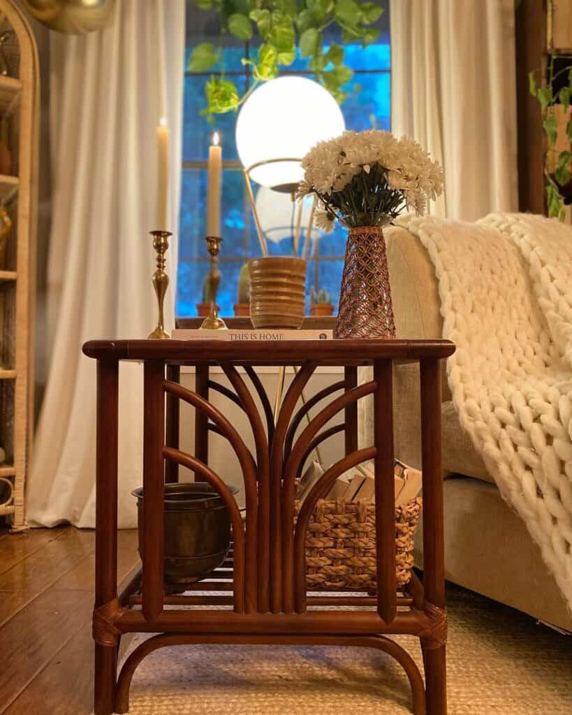 black_rattan_end_table_1