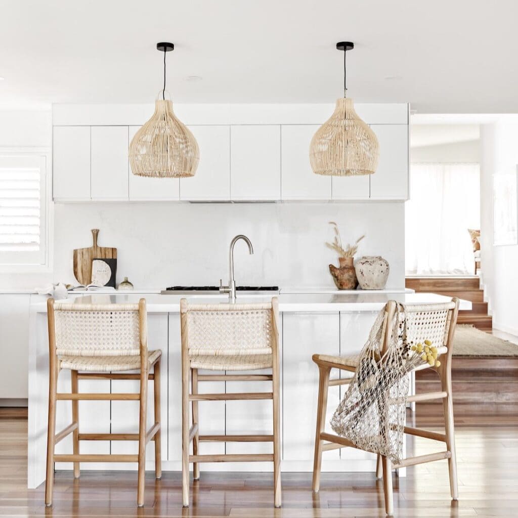 extra_large_rattan_pendant_light_3