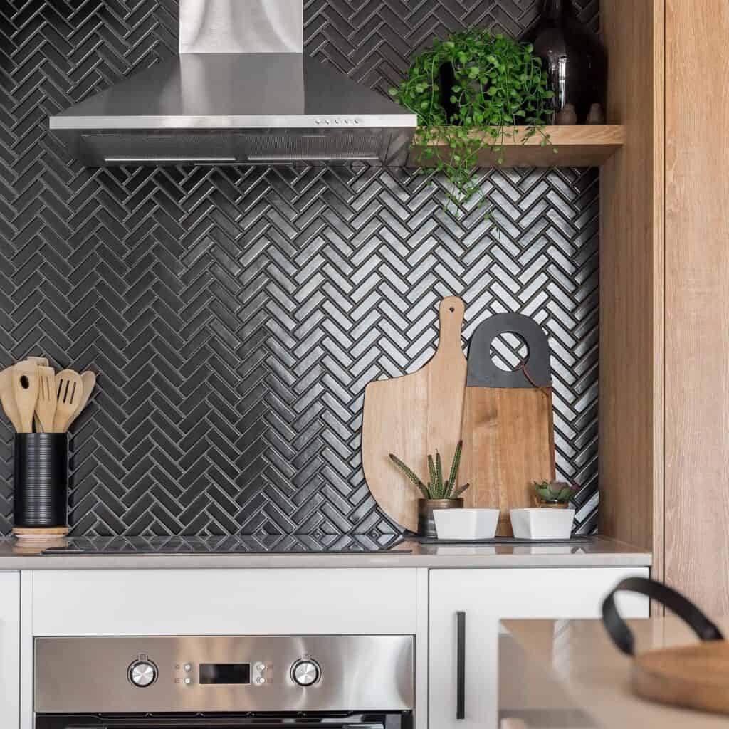 herringbone_pattern_tile_backsplash_