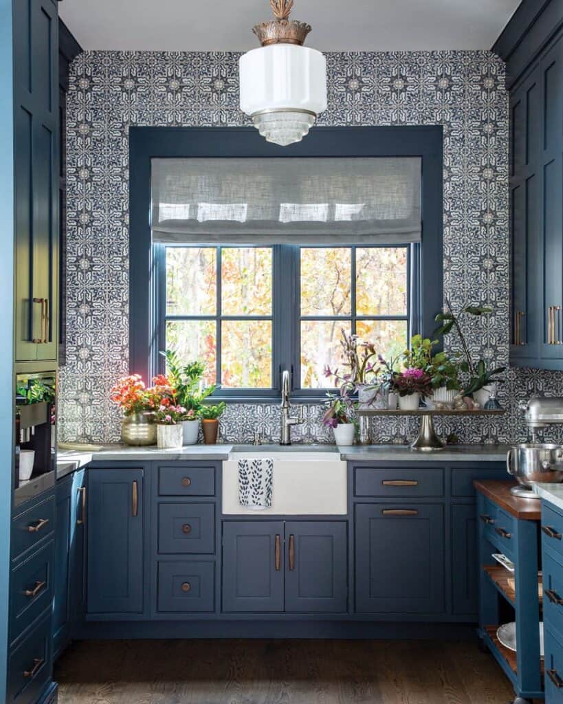 navy_blue_kitchen_decor_5