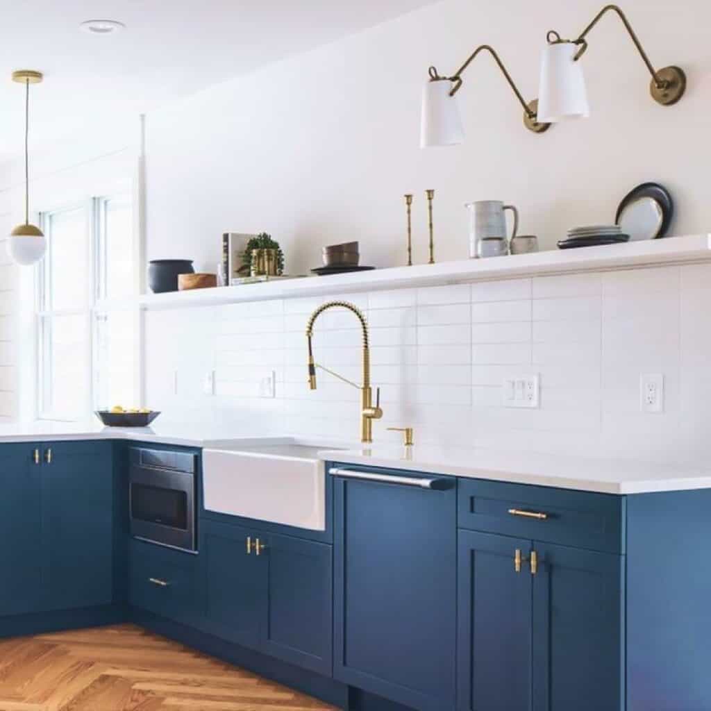 navy_blue_kitchen_decor_5