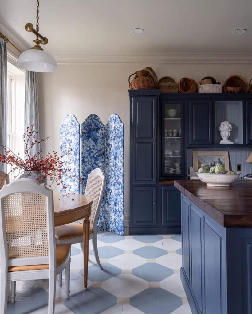 navy_blue_kitchen_decor_5