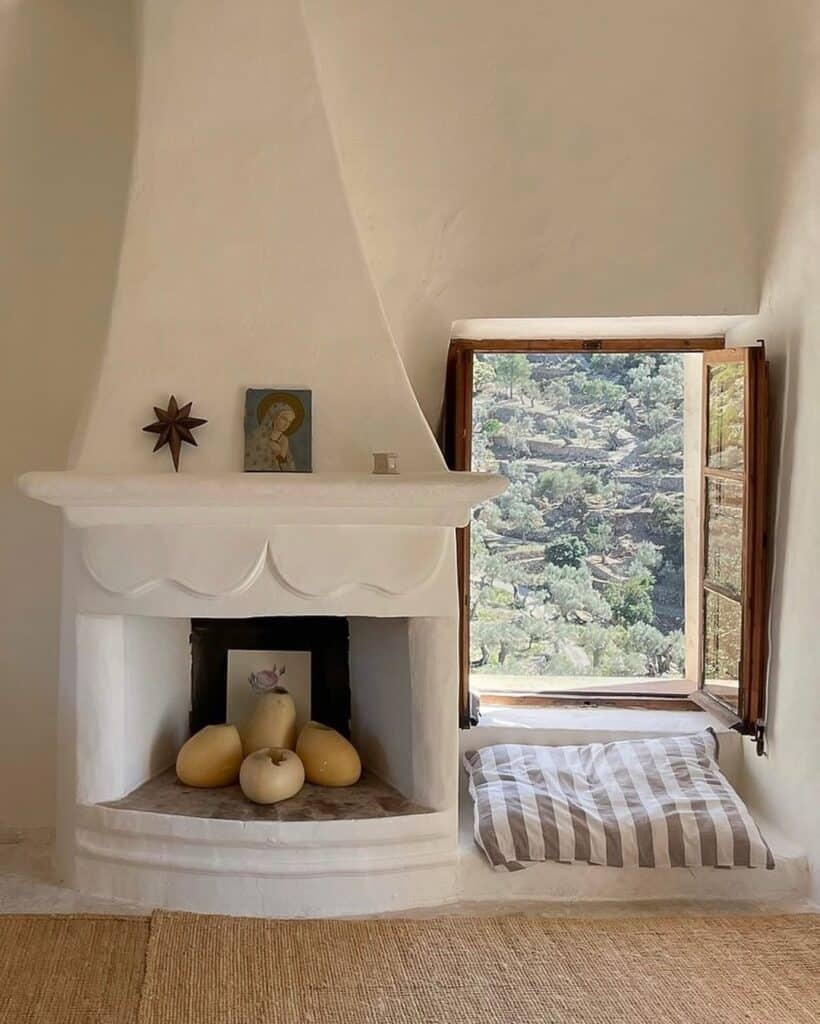 stucco_fireplace_with_wood_mantel_