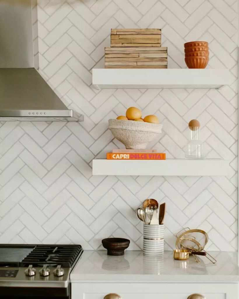 white_herringbone_tile_backsplash_1