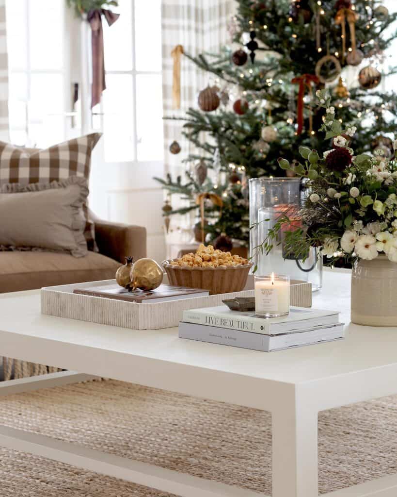 Festive_Christmas_Table_Decorations_for__