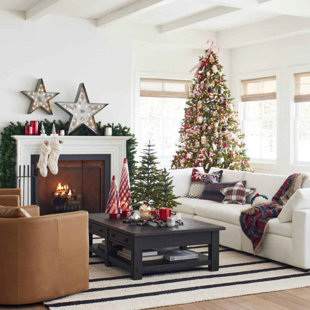 Festive_Coffee_Table_Decor_for_a_Stylish_