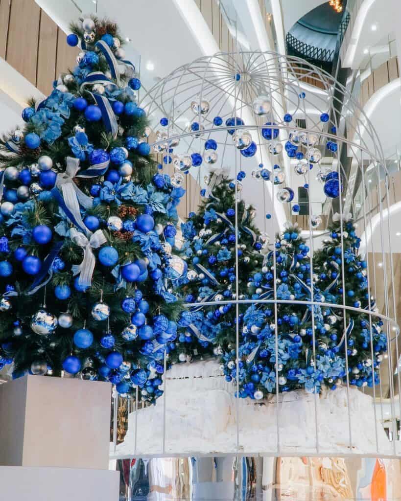 blue_and_white_christmas_trees_