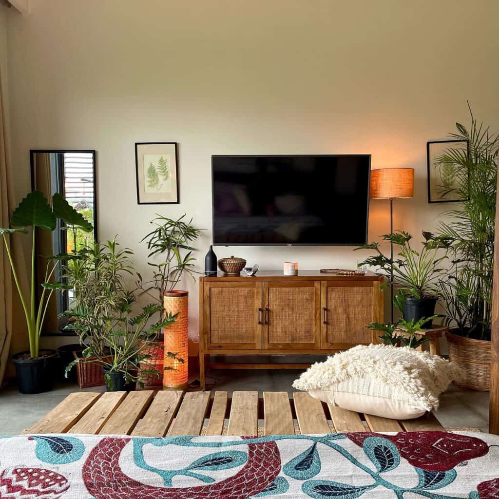 boho_chic_tv_stand_1