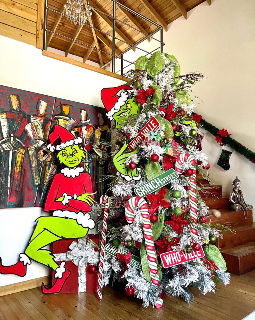 grinch_christmas_tree_decoration_2