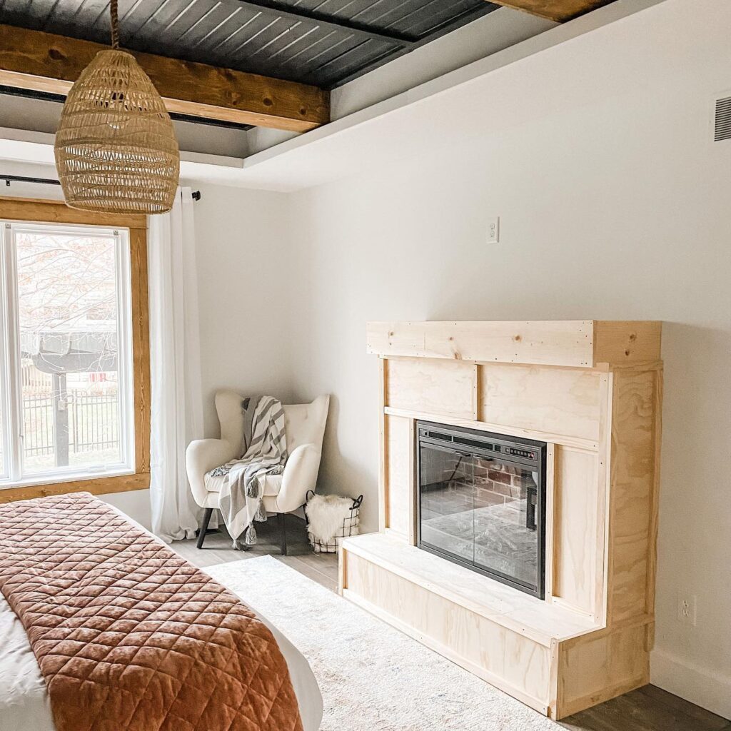 master_bedroom_with_fireplace_3