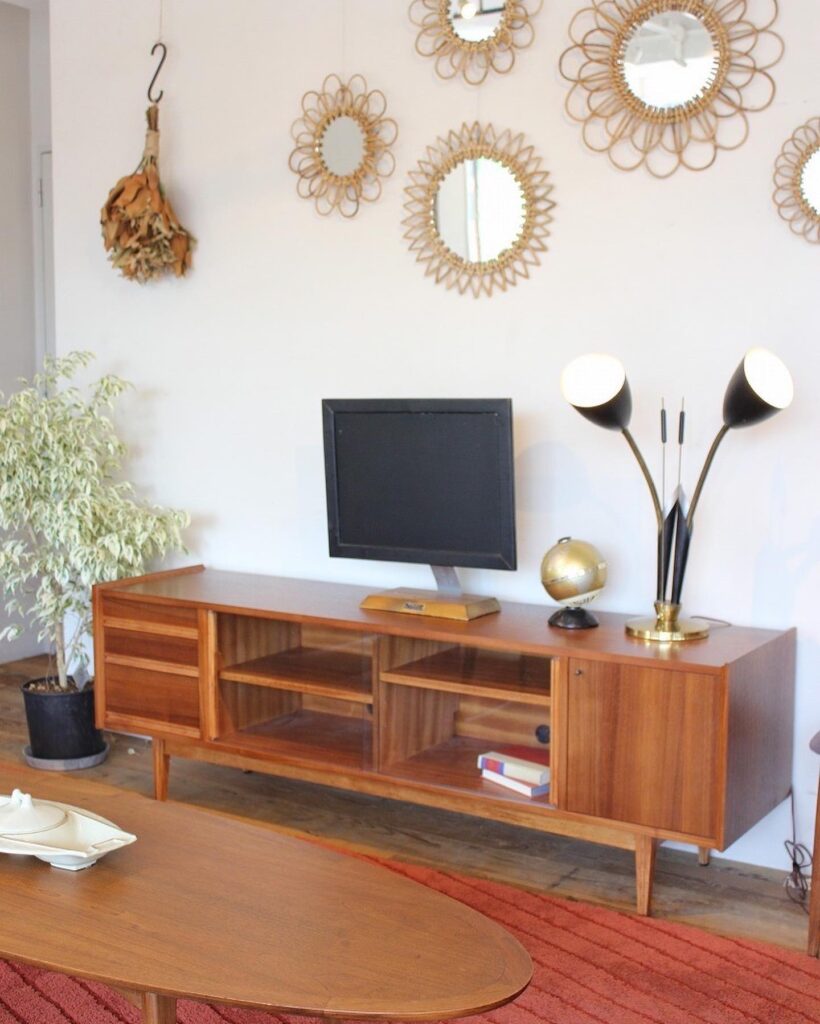 midcentury_modern_tv_stand_3