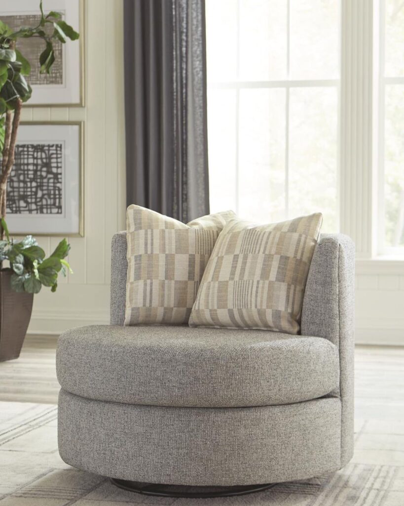 oversized_round_swivel_chair_3